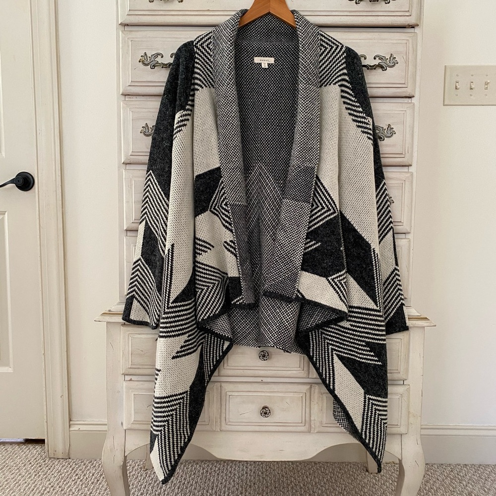 Vici Black and White Geometric Cardigan